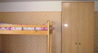 Апартаменты Иркутск хостел на Байкальской Иркутск 1 кровать в общем номере c 4 кроватями-1