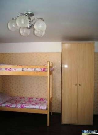 Апартаменты Иркутск хостел на Байкальской Иркутск 1 кровать в четырехместном общем номере-2